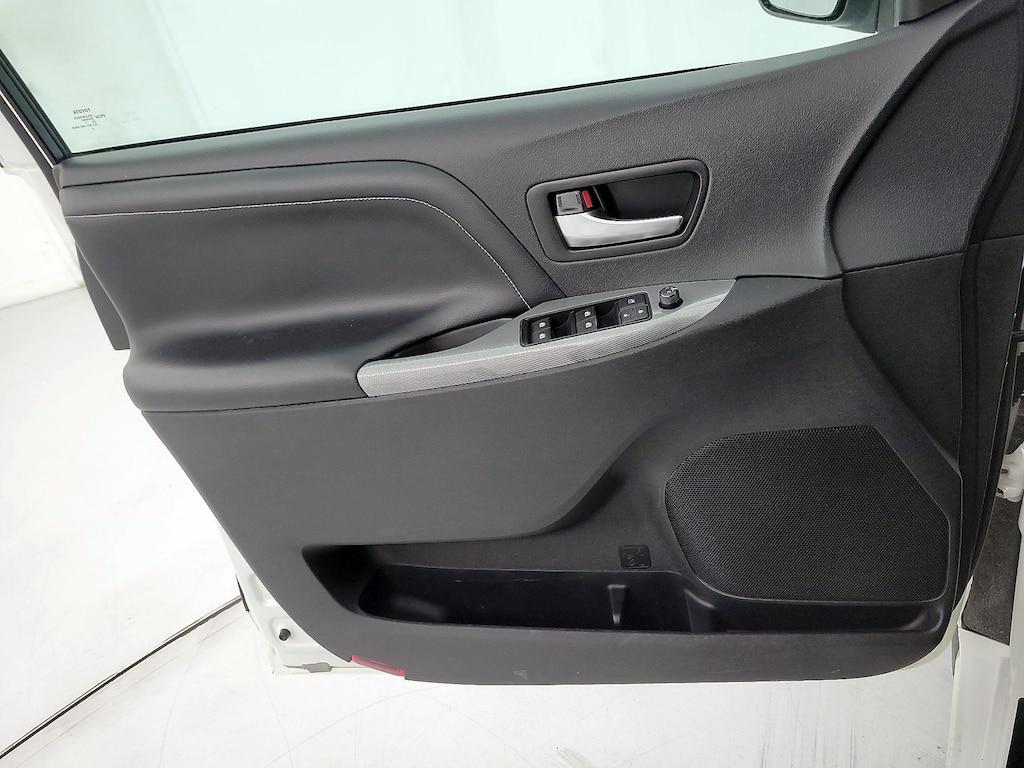 used 2017 Toyota Sienna car, priced at $24,998