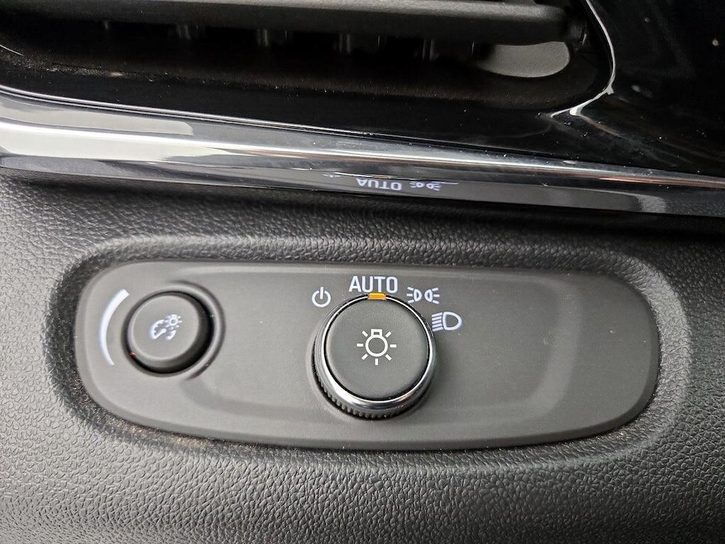 used 2025 Buick Envista car, priced at $27,998