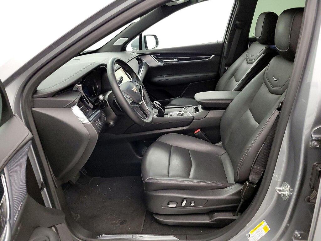 used 2025 Cadillac XT5 car, priced at $35,998