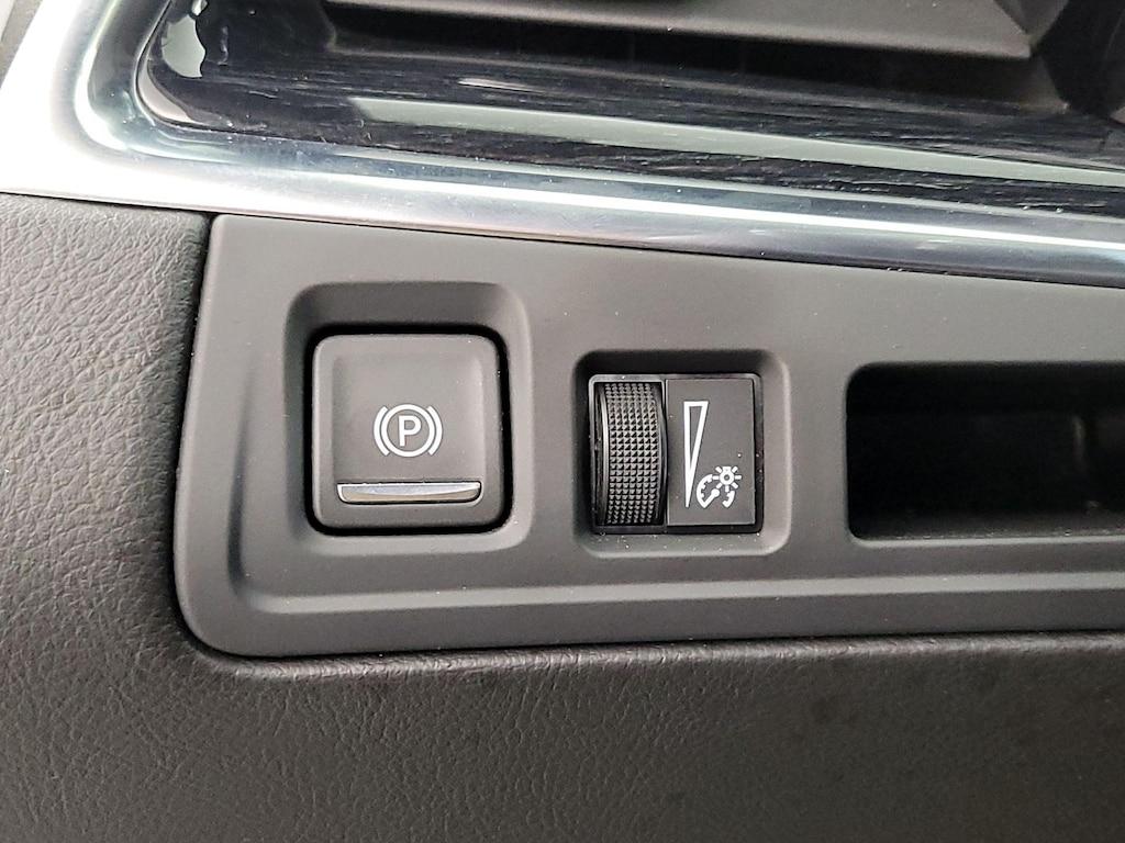 used 2025 Cadillac XT5 car, priced at $34,998