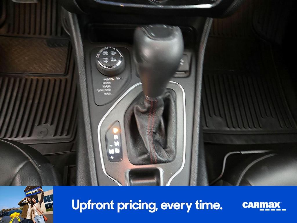 used 2020 Jeep Cherokee car, priced at $17,998