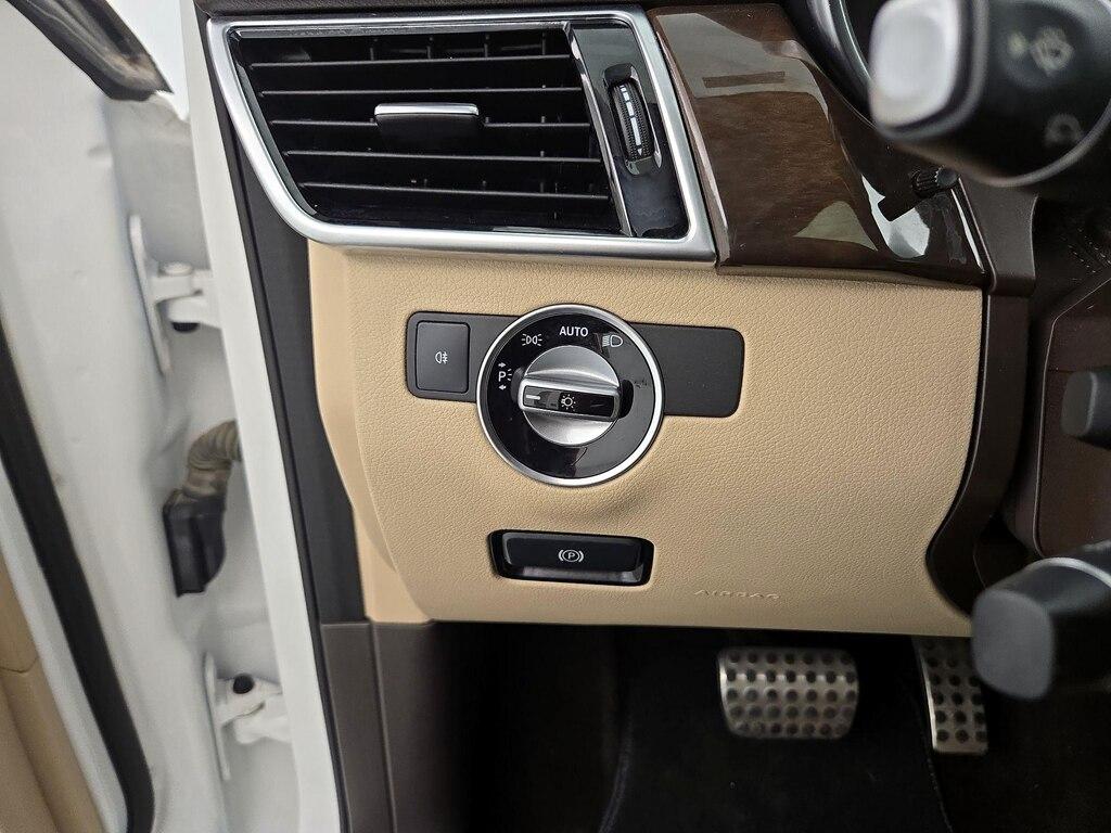 used 2019 Mercedes-Benz GLE 400 car, priced at $22,998