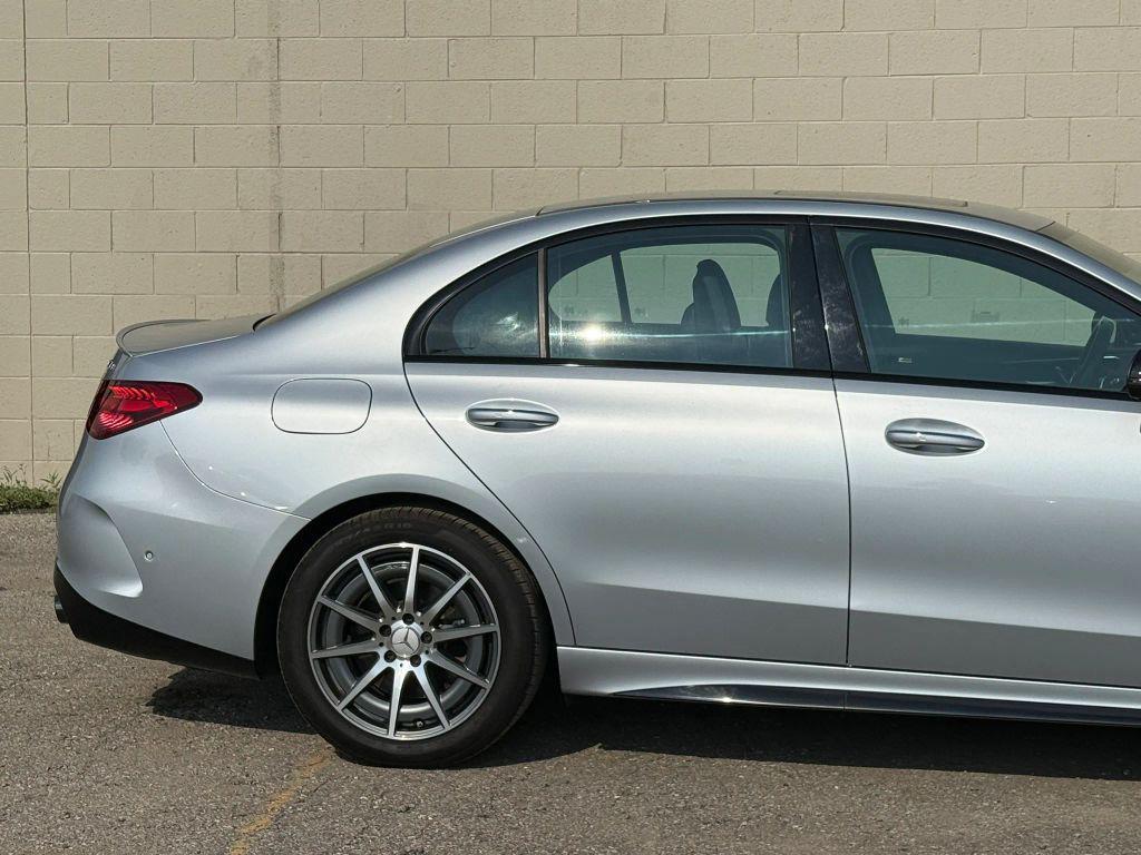 Mercedes-Benz C-Class view 14
