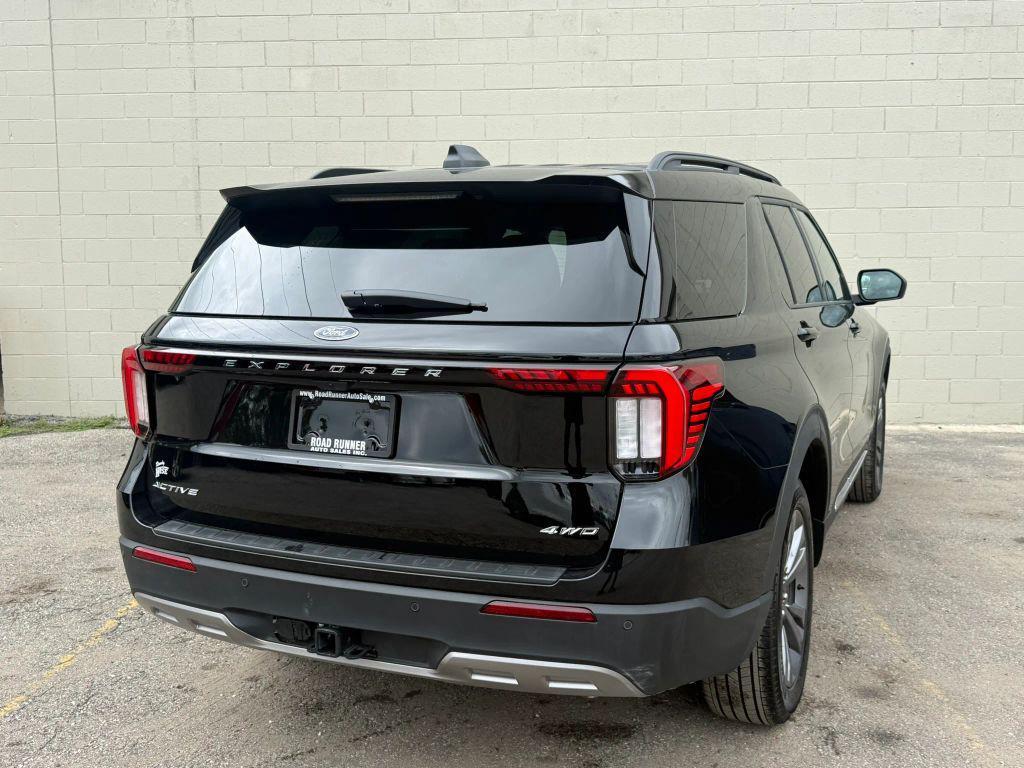 used 2025 Ford Explorer car, priced at $32,020