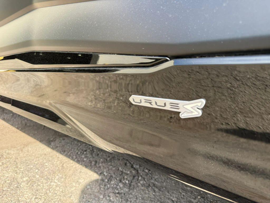 used 2023 Lamborghini Urus car, priced at $259,500