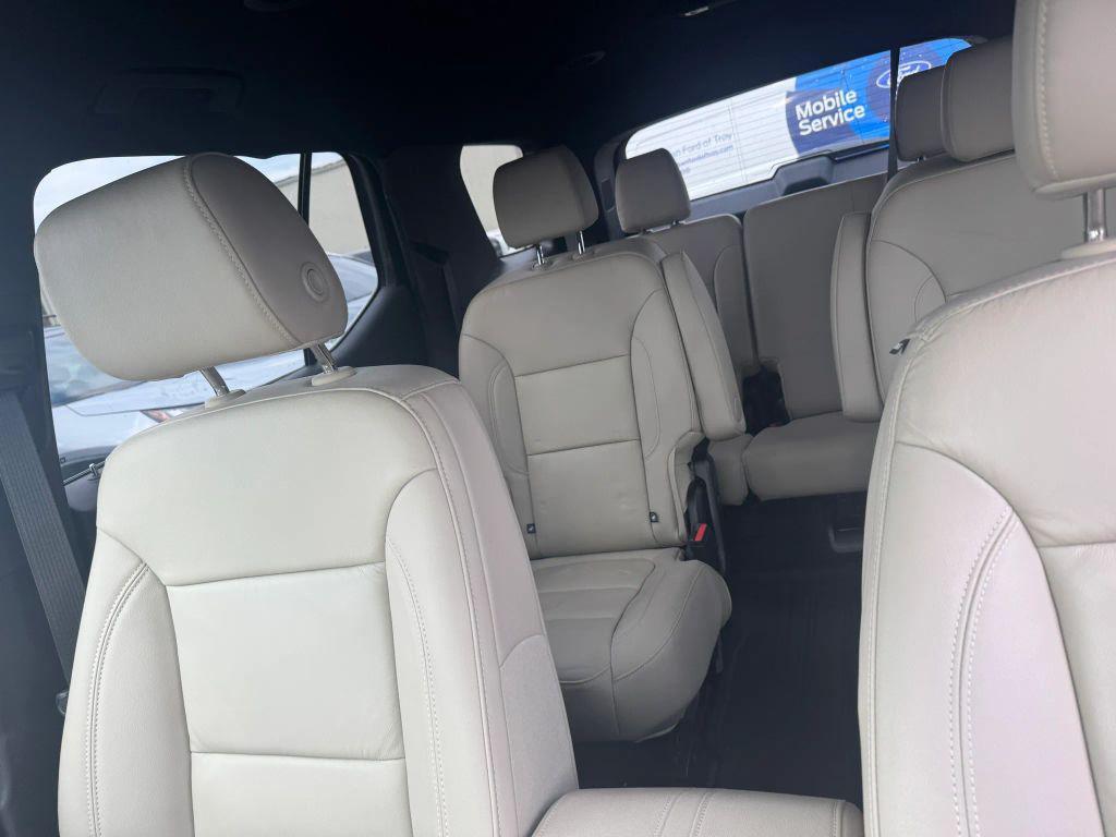 used 2023 Chevrolet Traverse car, priced at $23,995