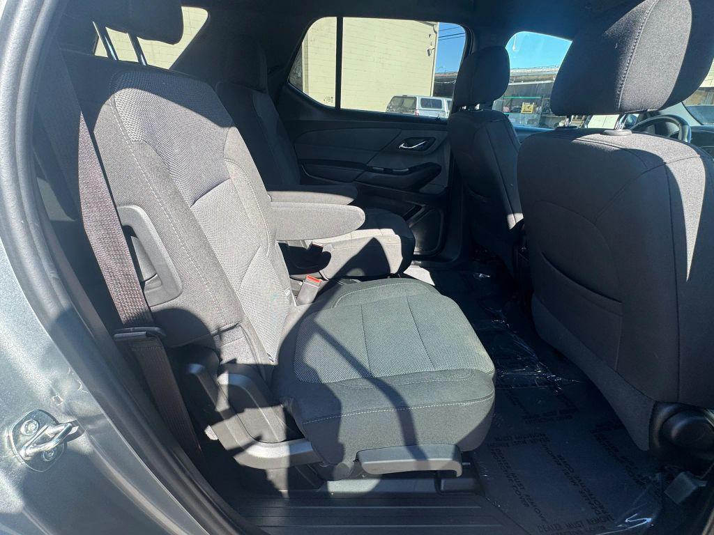 used 2023 Chevrolet Traverse car, priced at $23,995