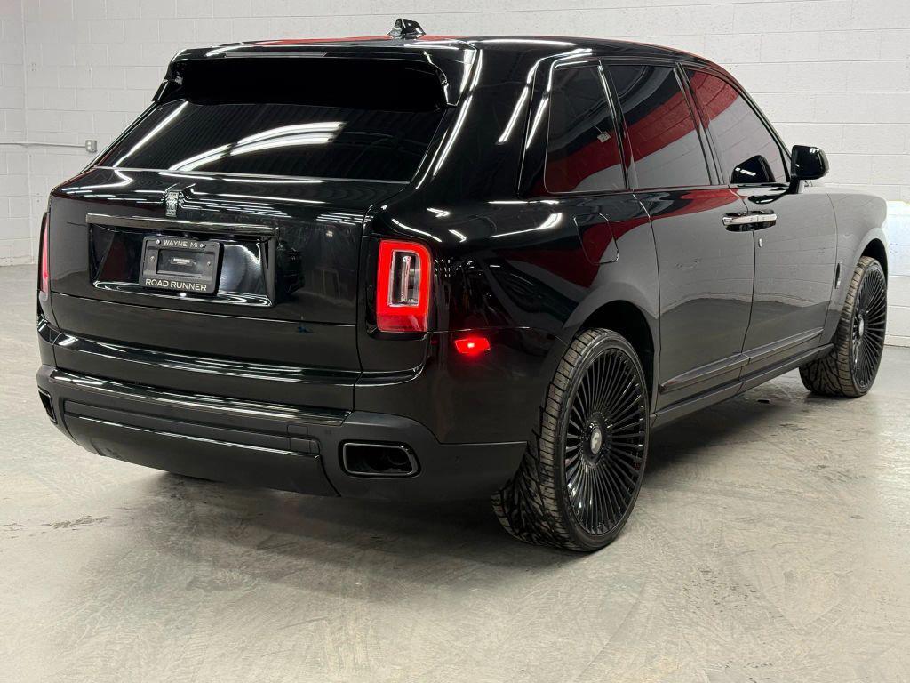 used 2022 Rolls-Royce Cullinan car, priced at $272,500