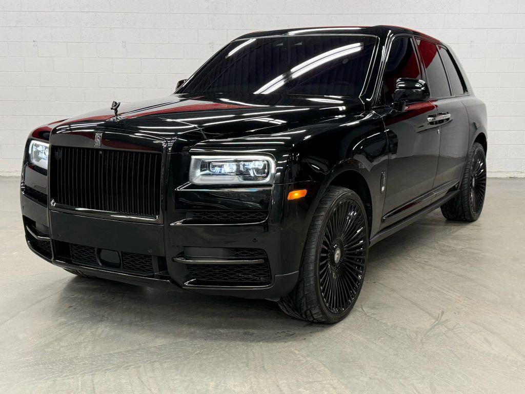 used 2022 Rolls-Royce Cullinan car, priced at $272,500