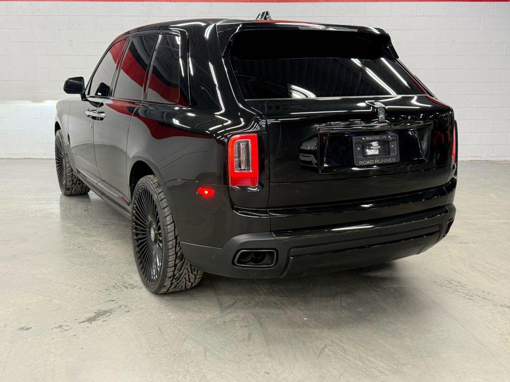 used 2022 Rolls-Royce Cullinan car, priced at $272,500