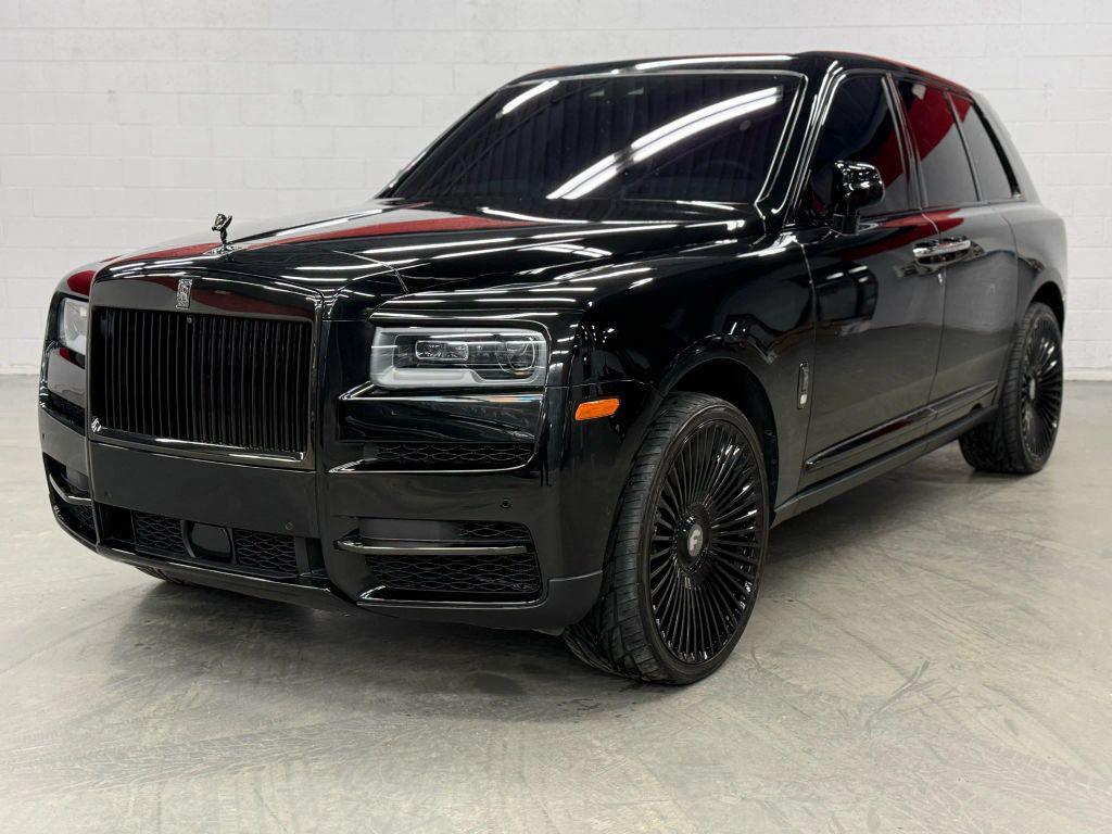 used 2022 Rolls-Royce Cullinan car, priced at $272,500