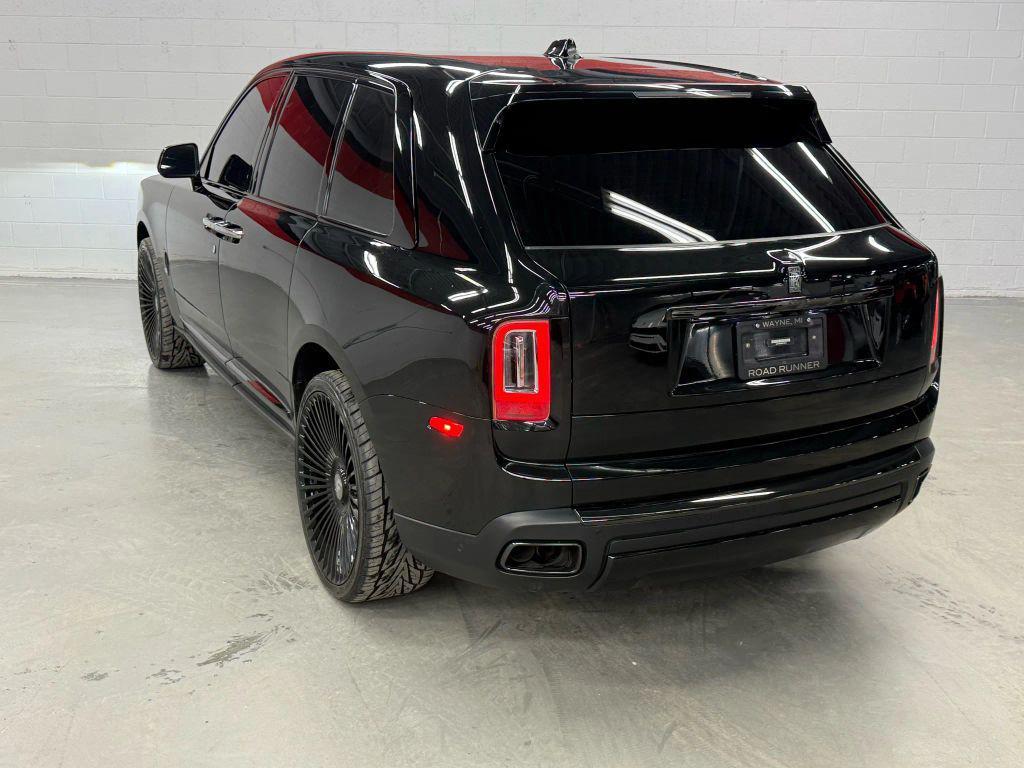 used 2022 Rolls-Royce Cullinan car, priced at $272,500