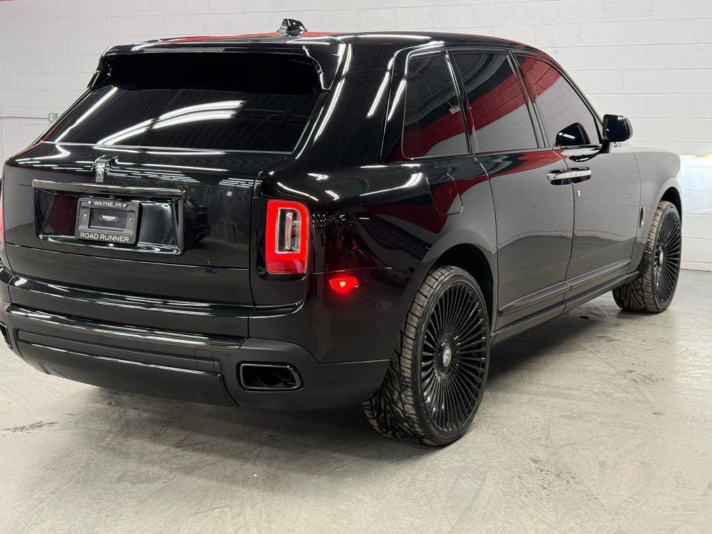 used 2022 Rolls-Royce Cullinan car, priced at $272,500