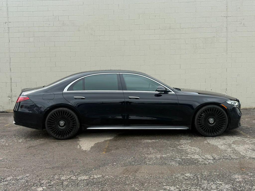Mercedes-Benz S-Class view 11