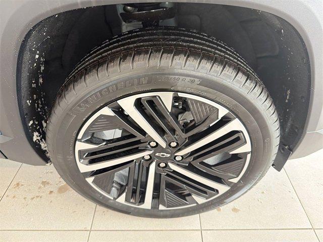 new 2026 Chevrolet Equinox car, priced at $37,008