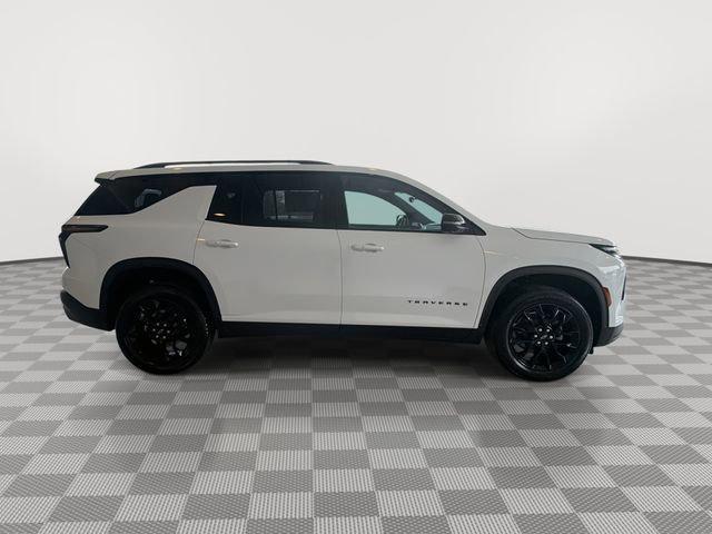 new 2026 Chevrolet Traverse car, priced at $44,027