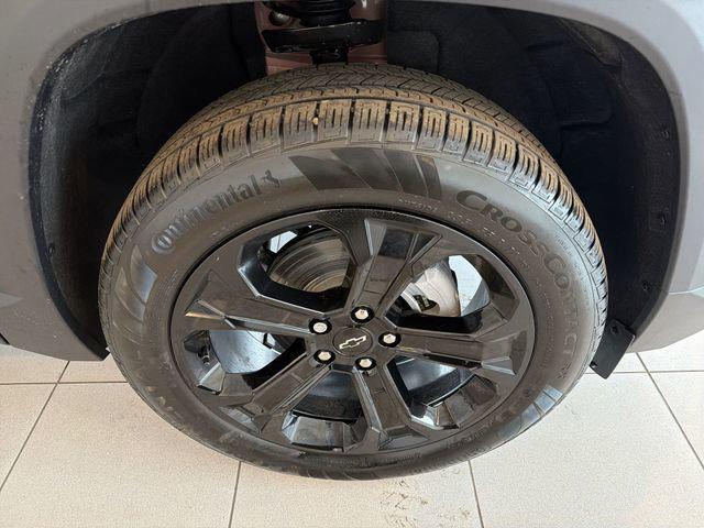 new 2026 Chevrolet Equinox car, priced at $33,042