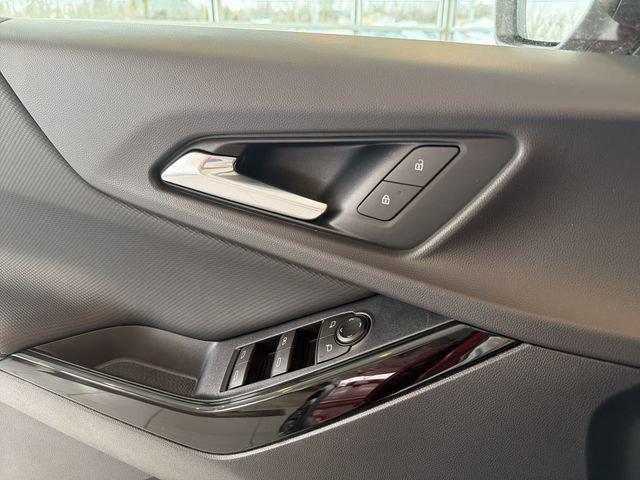 new 2026 Chevrolet Equinox car, priced at $33,042