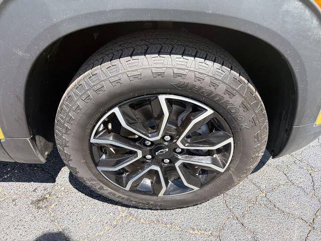 used 2025 Chevrolet TrailBlazer car, priced at $27,786