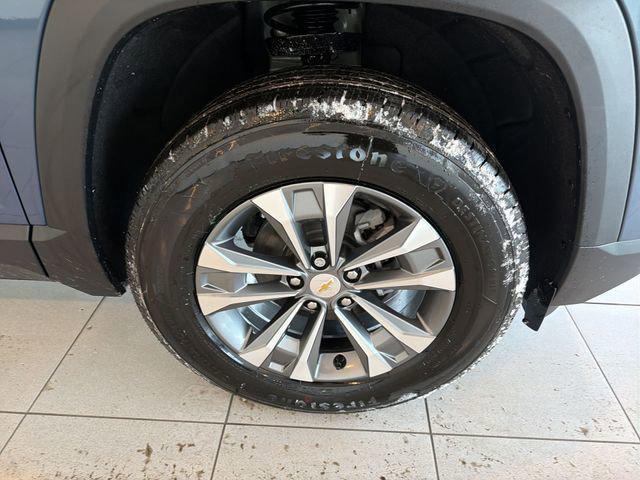 new 2026 Chevrolet Equinox car, priced at $31,173