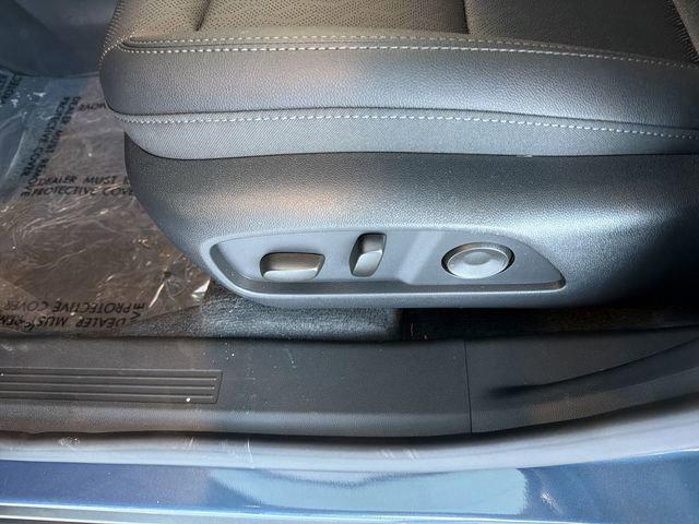 new 2026 Chevrolet Equinox car, priced at $31,173