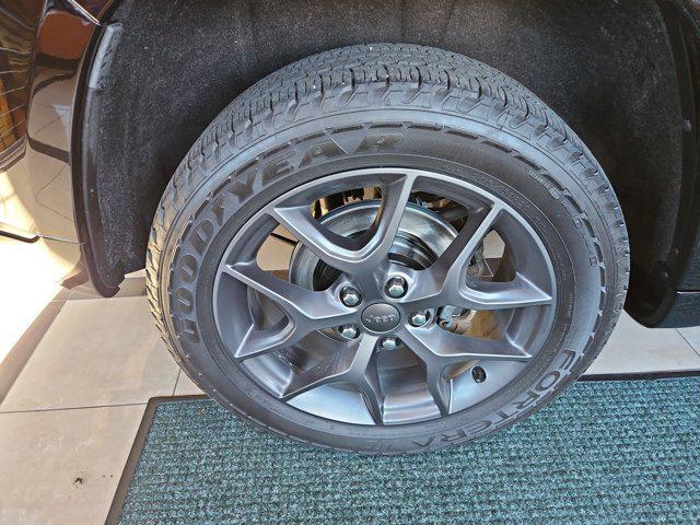 used 2019 Jeep Grand Cherokee car, priced at $30,695