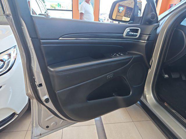 used 2021 Jeep Grand Cherokee car, priced at $31,895