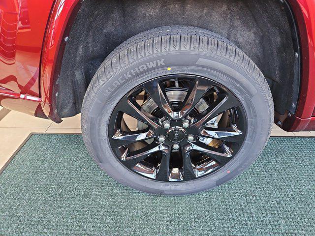 used 2022 Jeep Grand Cherokee car, priced at $33,895