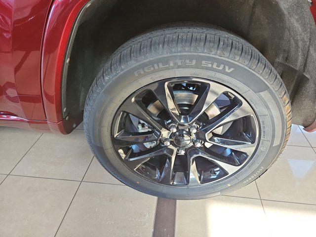 used 2022 Jeep Grand Cherokee car, priced at $33,895