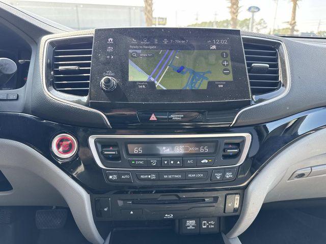 used 2021 Honda Pilot car, priced at $29,400