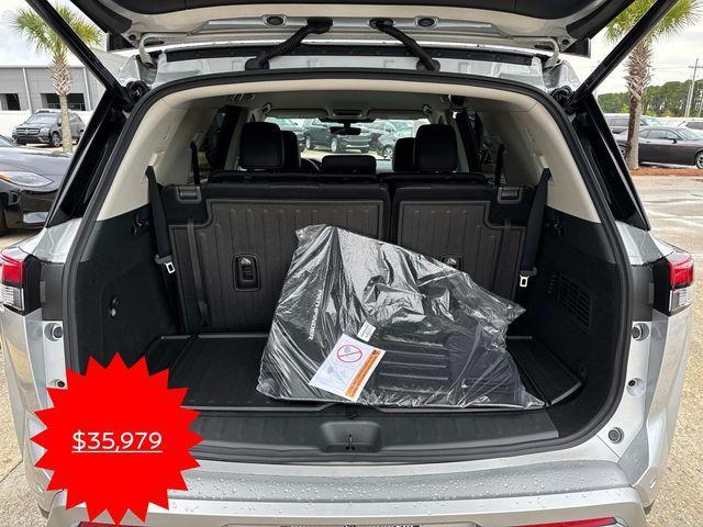 new 2025 Nissan Pathfinder car, priced at $35,979