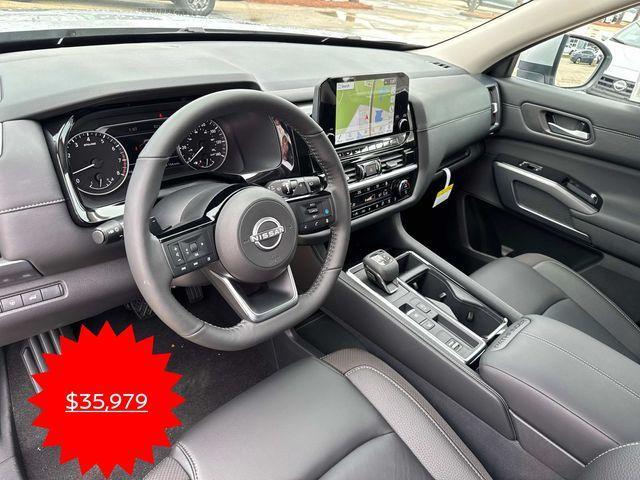 new 2025 Nissan Pathfinder car, priced at $35,979