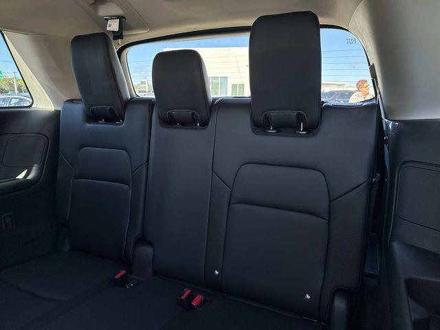 new 2025 Nissan Pathfinder car, priced at $40,800