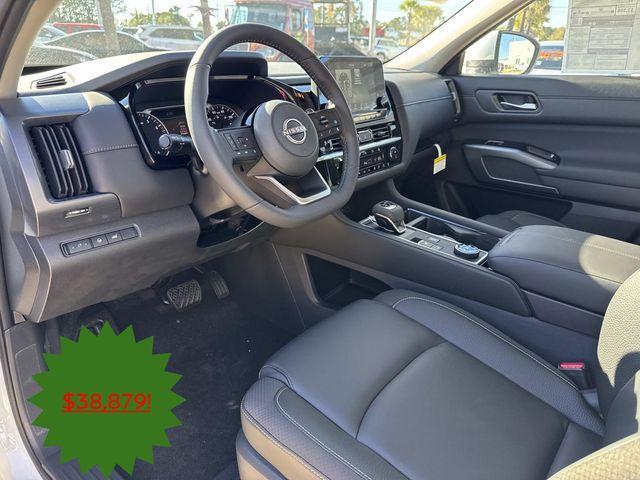 new 2025 Nissan Pathfinder car, priced at $38,879