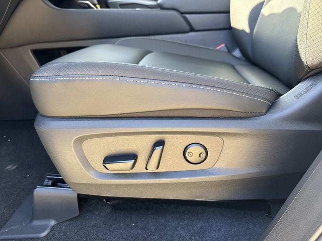 new 2025 Nissan Pathfinder car, priced at $40,800