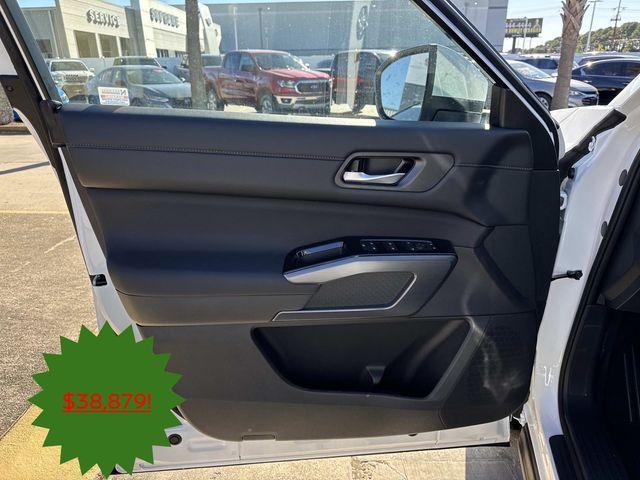 new 2025 Nissan Pathfinder car, priced at $38,879