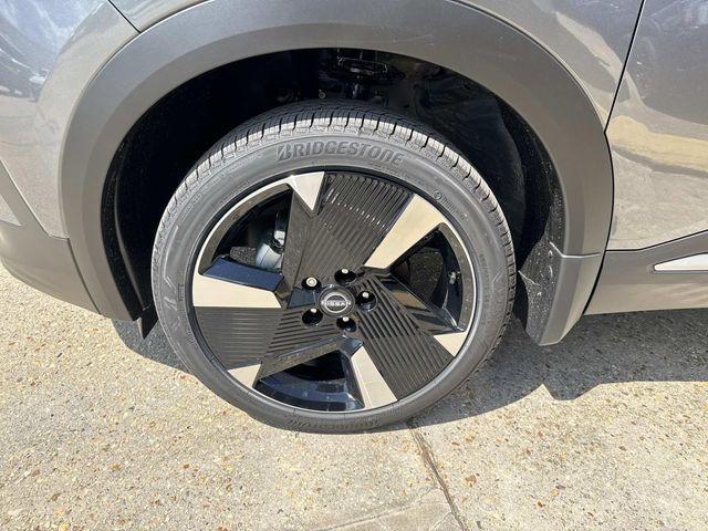 new 2026 Nissan Kicks car, priced at $27,900