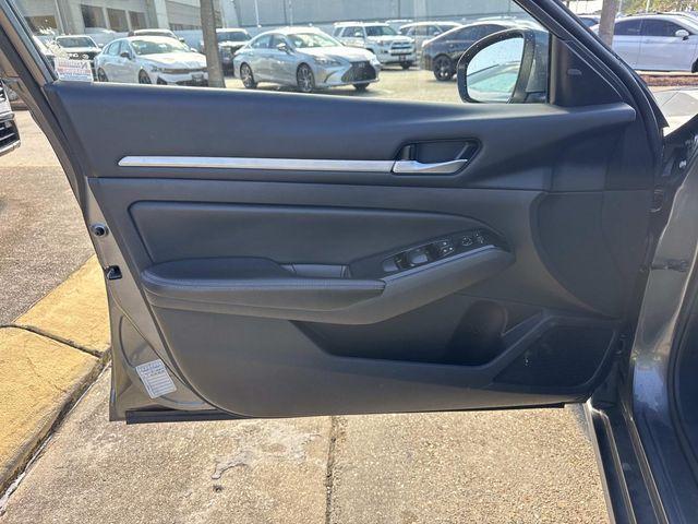 used 2023 Nissan Altima car, priced at $19,500
