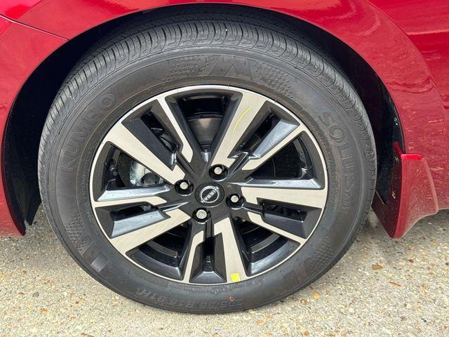 new 2025 Nissan Versa car, priced at $20,900