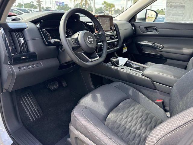 new 2025 Nissan Pathfinder car, priced at $35,900