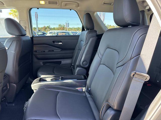new 2025 Nissan Pathfinder car, priced at $42,900