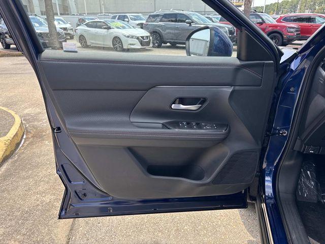 new 2025 Nissan Kicks car, priced at $25,048