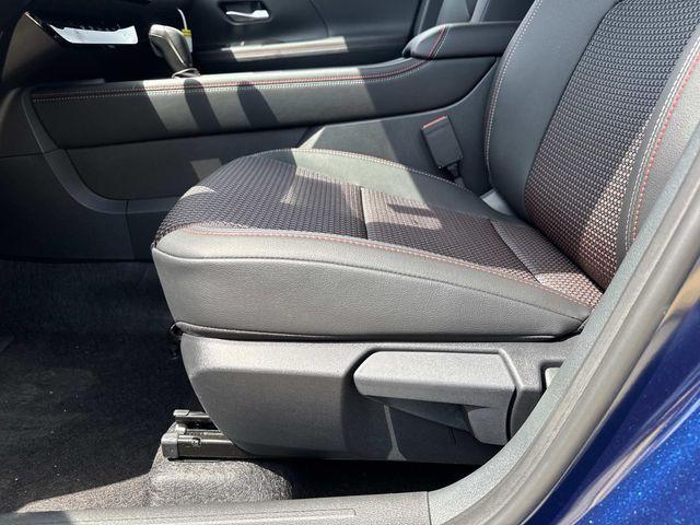 new 2025 Nissan Kicks car, priced at $25,048