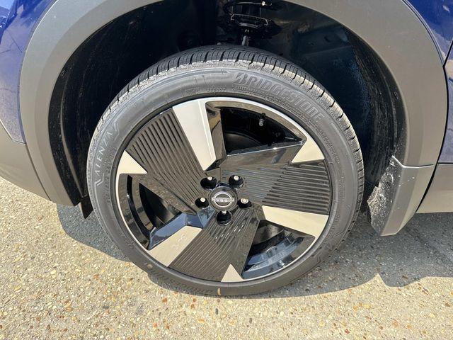 new 2025 Nissan Kicks car, priced at $25,048