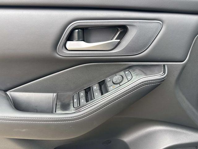 new 2026 Nissan Rogue car, priced at $27,800