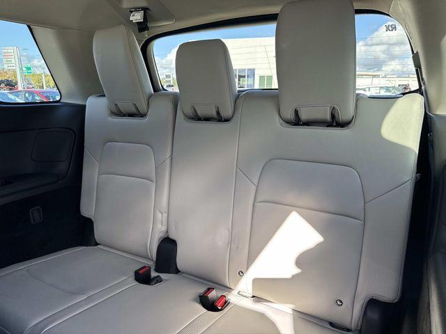 new 2025 Nissan Pathfinder car, priced at $41,400