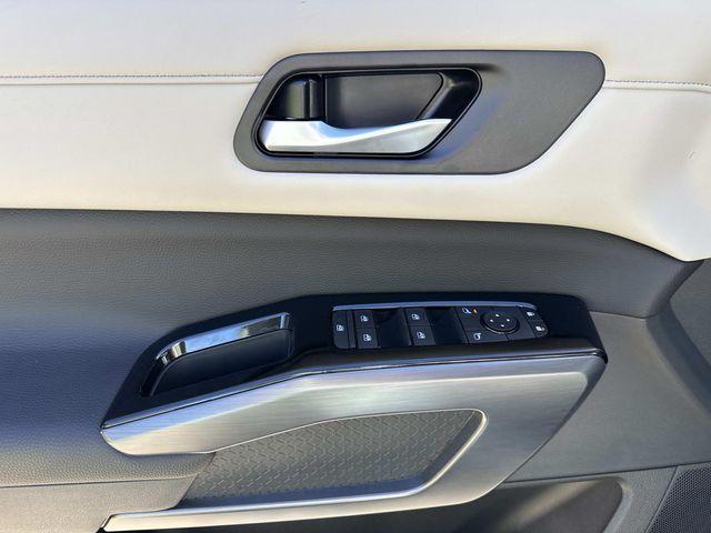 new 2025 Nissan Pathfinder car, priced at $41,400