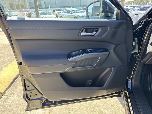 new 2026 Nissan Pathfinder car, priced at $41,779