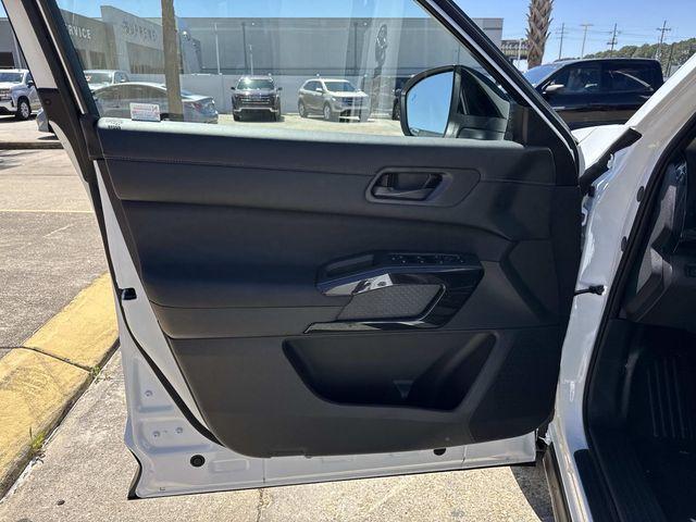 new 2026 Nissan Pathfinder car, priced at $39,900