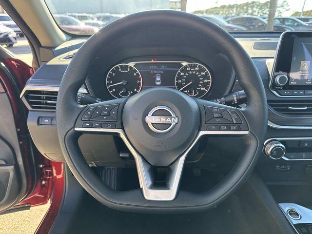 new 2025 Nissan Altima car, priced at $29,900